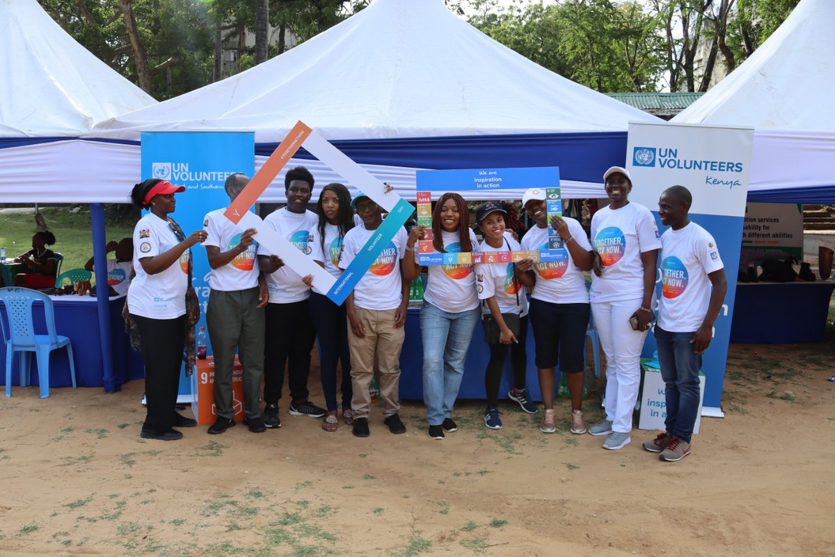 UNV_ESARO's tweet photo. To all UN #Volunteers serving in East and Southern Africa region, and around the globe; today, we celebrate YOU.🧢 

You are our everyday heroes, and the champions of global #solidarity. 💙🧡 https://t.co/mFJ3vyqHgb