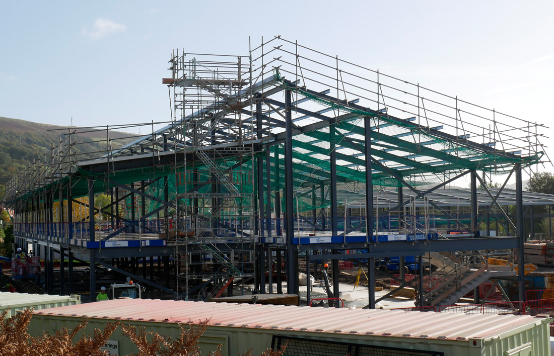 Shuffsheds's tweet photo. We're really proud to be working with the fab @isglimited for the first time delivering the structural steel-work for the new #Welshmedium school @YsgolHeolyCelyn @RCTCouncil @WelshGovernment Full story here: https://t.co/FTjRvOrb69 https://t.co/XSzOCMNGsx