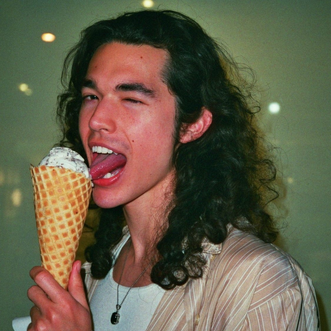 comfortcgray's tweet image. 24 years now and some things never change!