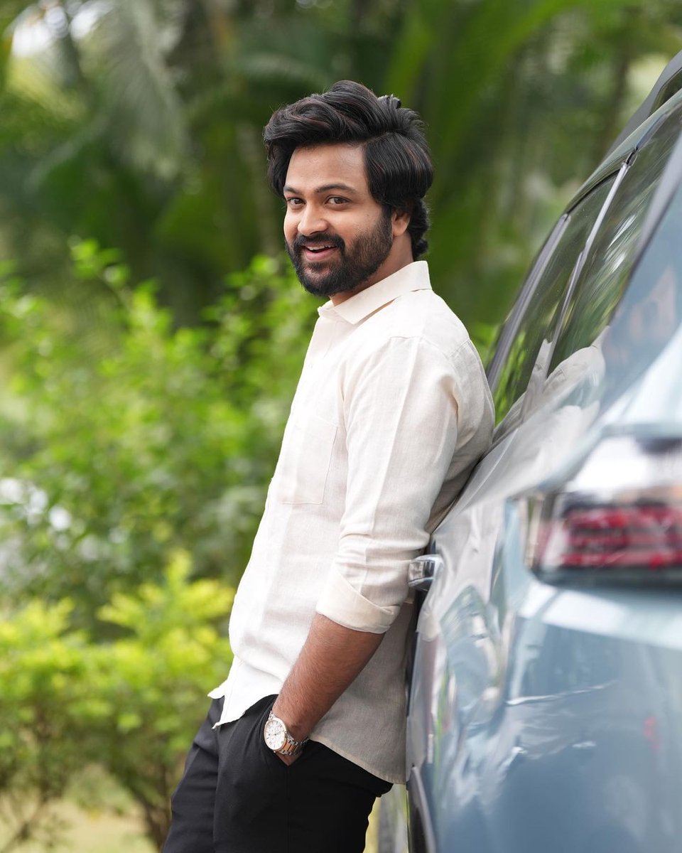 SYEDSOHELRYAN7's tweet photo. #luckylakshman movi Grand Release this December 30🍿
Teaser link👇
https://t.co/c2ALFHzLjf

@RyanSohel 
#sohel #syedsohelryan #ismartsohel #sohelion #mrpregnant #bootcutbalaraju #organicmamahybridalludu #hero https://t.co/42kxE8coI1