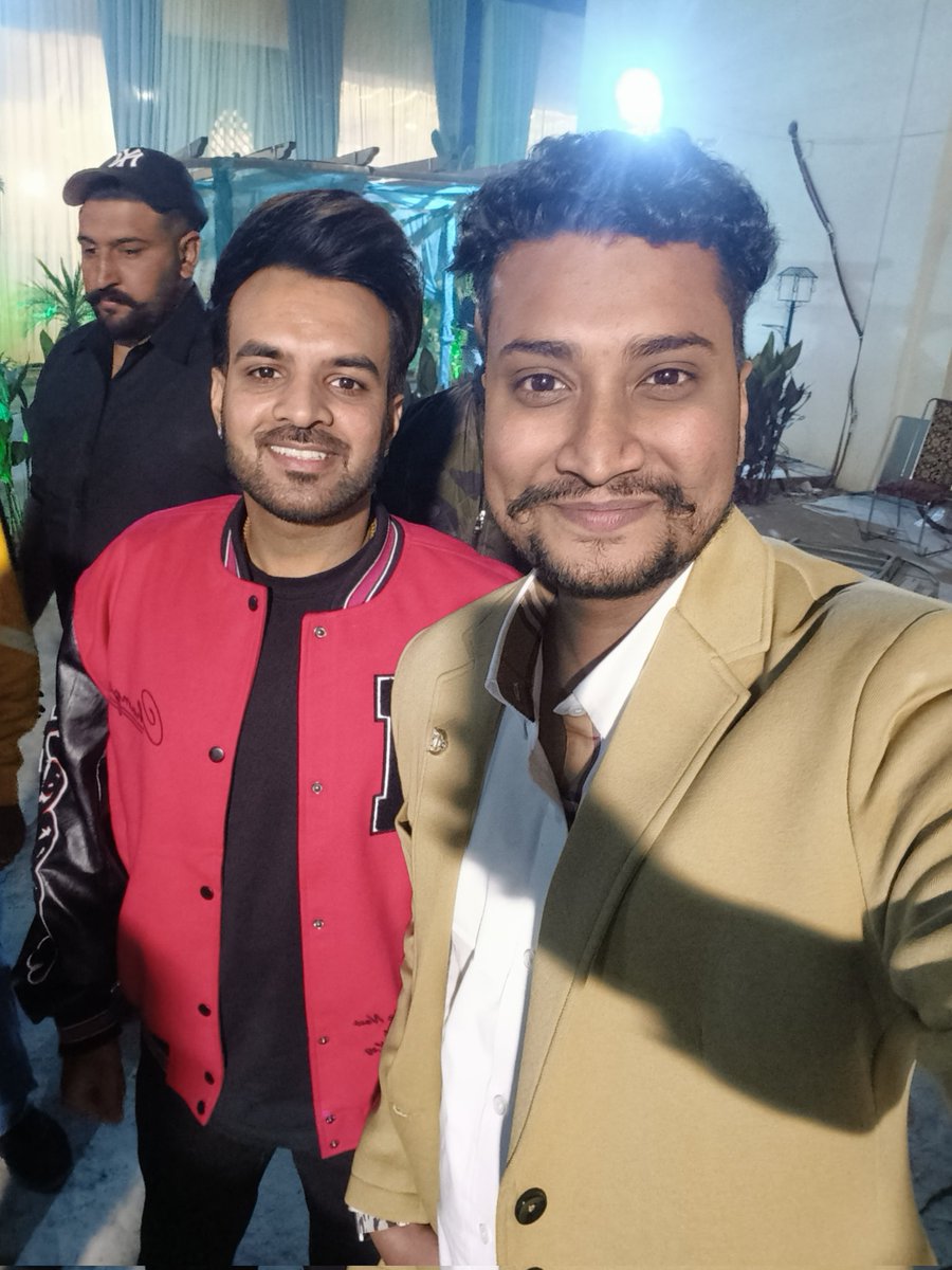 Rithikdattera's tweet photo. Party with Happy Ray koti https://t.co/sPp0Jl13iH