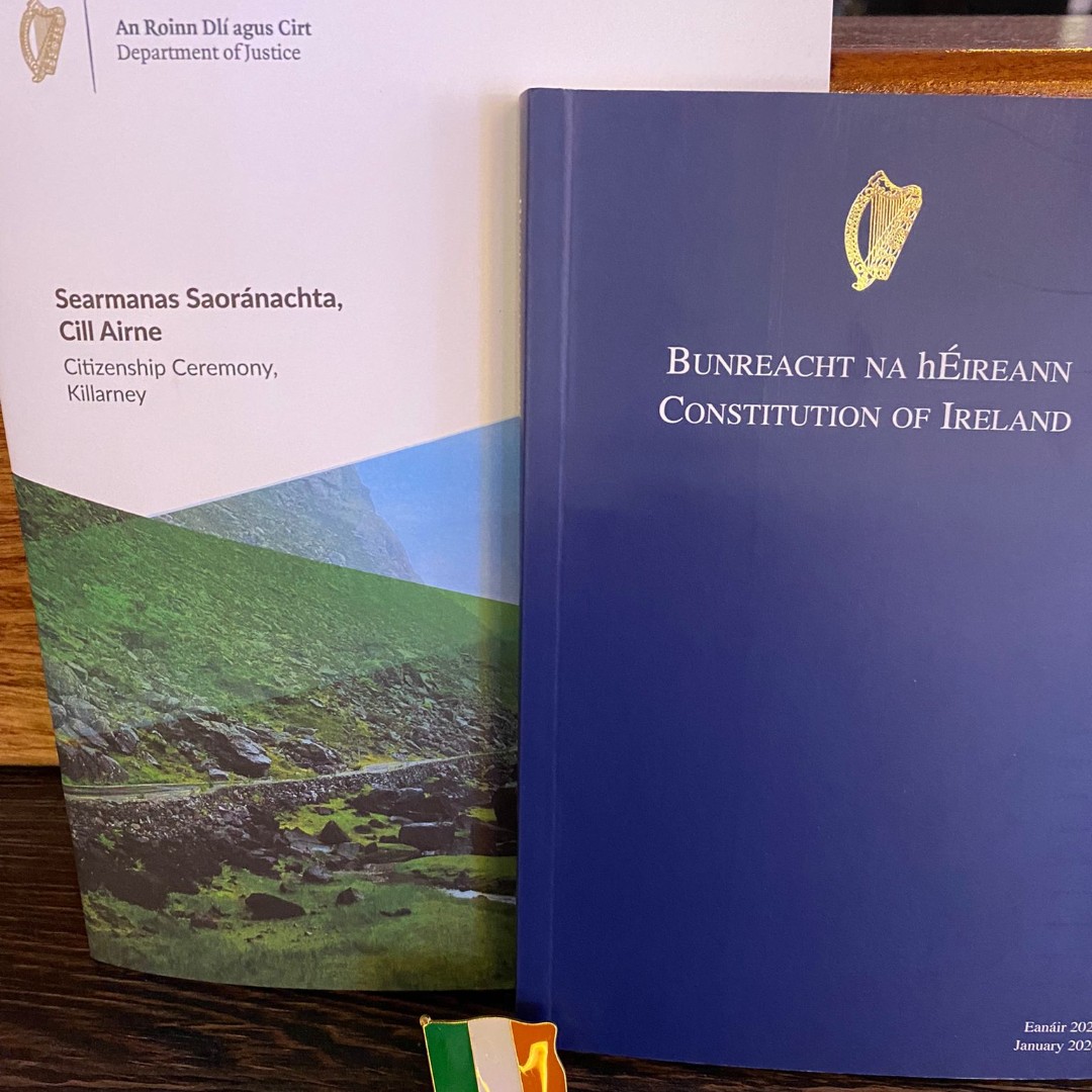 DeptJusticeIRL's tweet photo. A very happy crowd down here in Killarney 😁 
All ready to start our first ceremony of the day ☘️ ☘️ ☘️ 
 #IrishCitizens2022 https://t.co/xln9bkoVuU