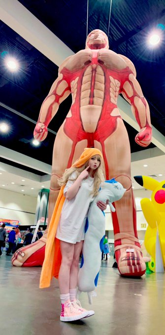 This is how I view daddy dom/submissive relationships 😭🤣 #AOT https://t.co/gkkj9RYgHr<a href="/tag/aot"class="tags"><span>#aot</span></a>