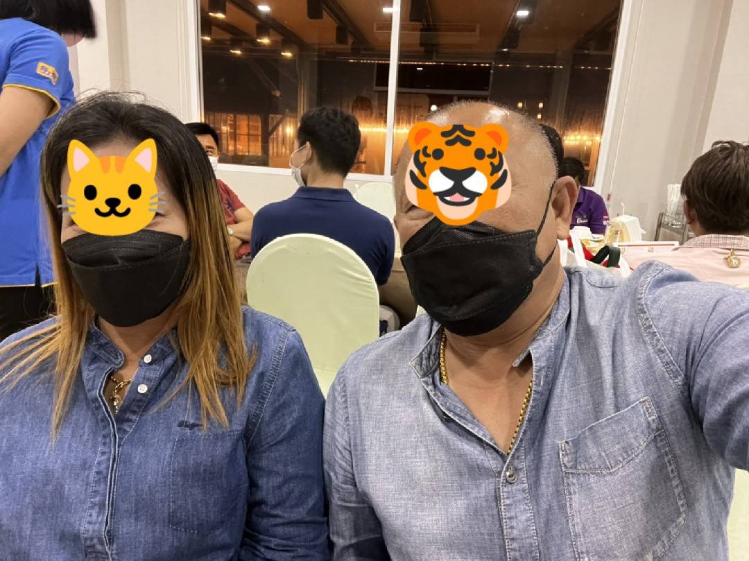 คู่สูงวัยไร้ประสบการ มีคู่ไหนใจดีแถวชลบุรี ฉะเชิงเทรา ให้นั่งชมบ้างครับ เพื่อภรรยาได้ฟิล จะได้เนียนสวิงต่อเลย อิอิ