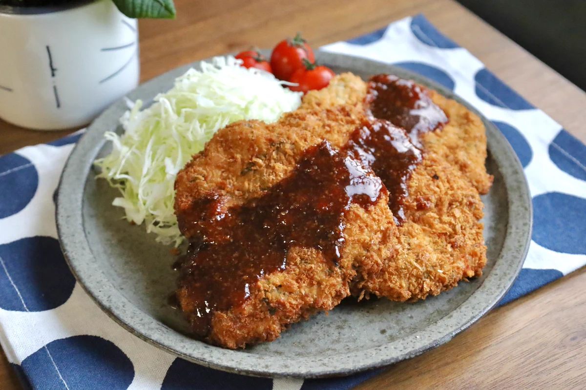 柔らかくてザックザク♪『鶏ひき肉』で作る絶品『チキンカツ』レシピ