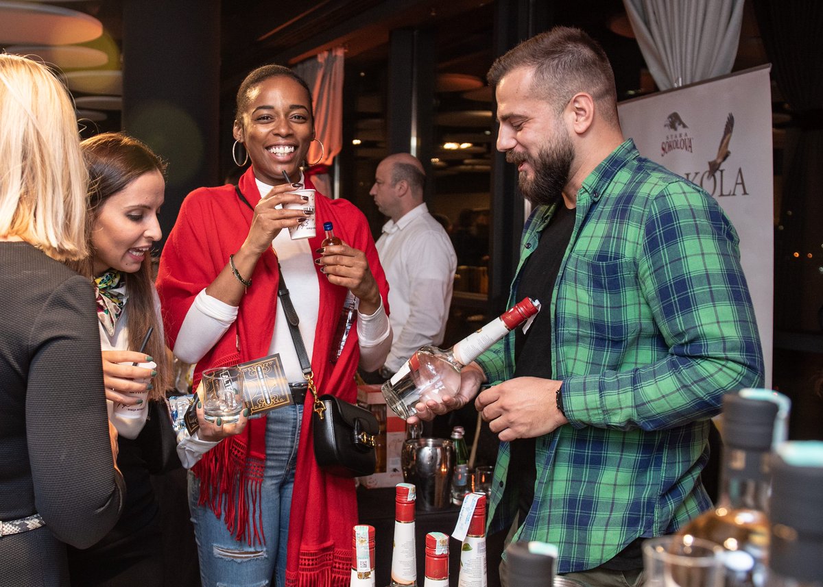 CPodgorica's tweet photo. Rakija Fest report 📸
📍CUE Podgorica gathered many guests, producers and distributors of this traditional Montenegrin drink.
📍We tasted various types of rakija, even the carrot one.

#cuehotels #cuepodgorica #rakijafest #rakija #drinks #podgorica #crnagora #beverage #hotel https://t.co/QMOWvcpev9