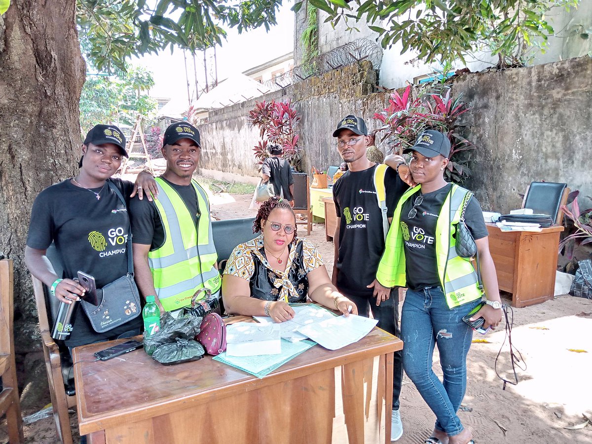 Dr_IDO95's tweet image. #PVCCollection &amp;amp; #MakeWeGoVote Community Campaign are part of #GovoteProject of #CcHub. We, the #AbiaChampions/volunteers visited #INEC offices in Umuahia North and Umuahia South LGAs on 24/11/2022 to monitor #compliance of citizens to the #INECregisterdisplay...
#Govoteng
#2023