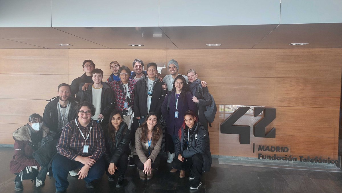 laruecaas's tweet photo. El pasado jueves 1 de diciembre el grupo de coders de nuestro #BootcampFullStack #Inclusivo, visitaron🚶🏾🚶🏾 el Campus 42 de @fundacionTef quienes nos hicieron un Open Day privado,🏘️ nos enseñaron sus instalaciones, metodología y cómo acceder a su curso de programación.👩🏻💻👩🏻💻 https://t.co/sjhlCT2Jpc