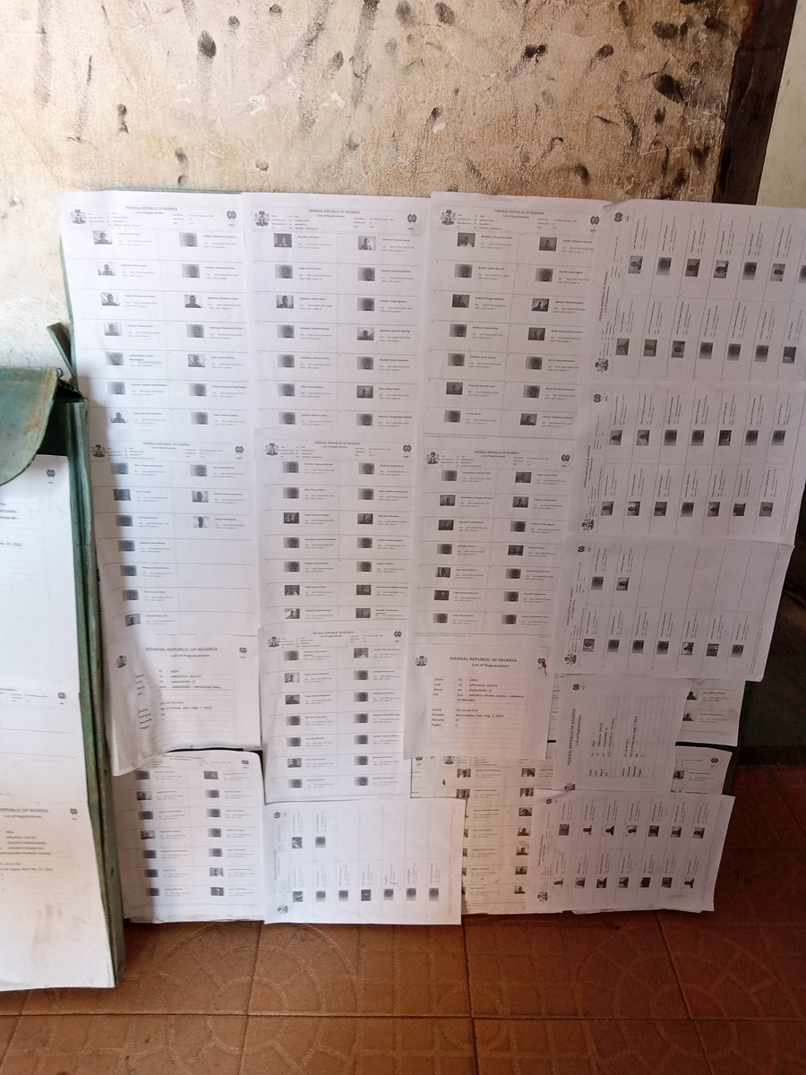 Dr_IDO95's tweet image. #PVCCollection &amp;amp; #MakeWeGoVote Community Campaign are part of #GovoteProject of #CcHub. We, the #AbiaChampions/volunteers visited #INEC offices in Umuahia North and Umuahia South LGAs on 24/11/2022 to monitor #compliance of citizens to the #INECregisterdisplay...
#Govoteng
#2023