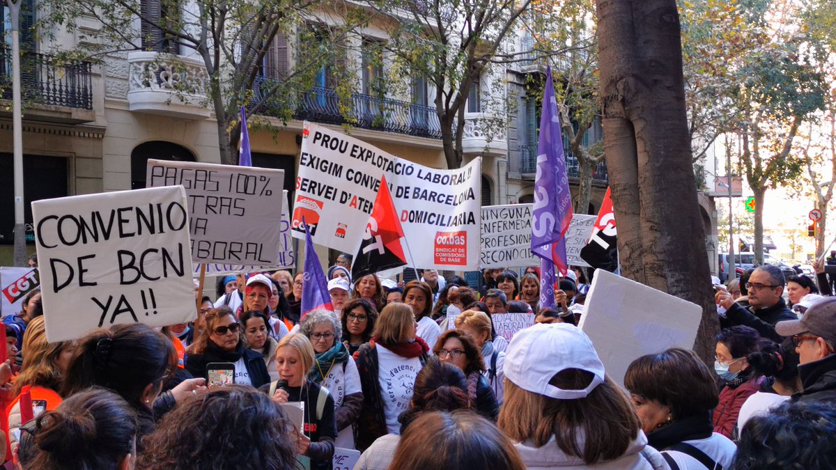 co_bascatalunya's tweet photo. 📌👀Nadie puede ponerse de perfil.
✌️Las trabajadoras del SAD de Barcelona lo han dicho alto y en la calle
📌El Convenio de la ciudad de Barcelona, es posible , ya no es un sueño.
#vagasadbcn https://t.co/NqmMvOo2BD