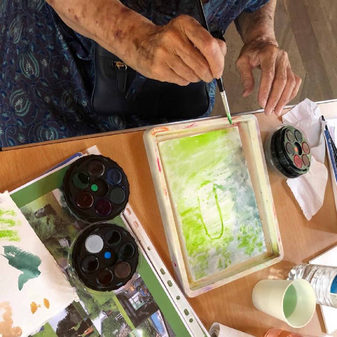 No-one should feel alone and live with poor mental health, but 1 in 4 people will experience a mental health problem. Our #wellbeing programme brings people together, please #donate if you can. Every £ that we receive will be doubled until Tue at 12pm. ow.ly/SB8t50LUVJH