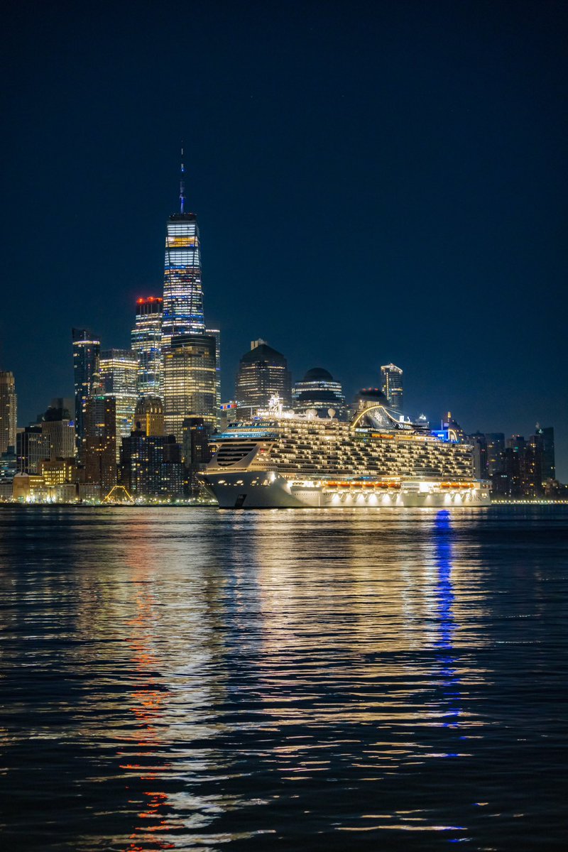 HELLO NEW YORK! The stunning #MSCSeascape has arrived. 🗽🎉