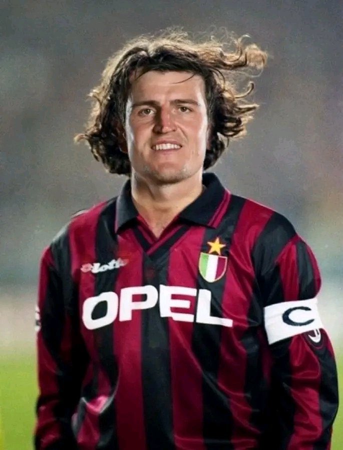 ODDSbible's tweet image. “How are England going to stop Kylian Mbappe?”