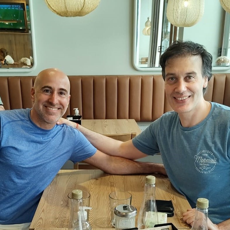 Excelente reunión de trabajo durante el fin de semana con un Gran Jurista (y principalmente gran Amigo) <a href="/juanformaro/">Juan J. Formaro</a>.
Como se puede ver de la "mesa sana" solo consumimos #agua (y mucho #derecho #laboral! 😁)

Se viene un #2023 con grandes proyectos #académicos!