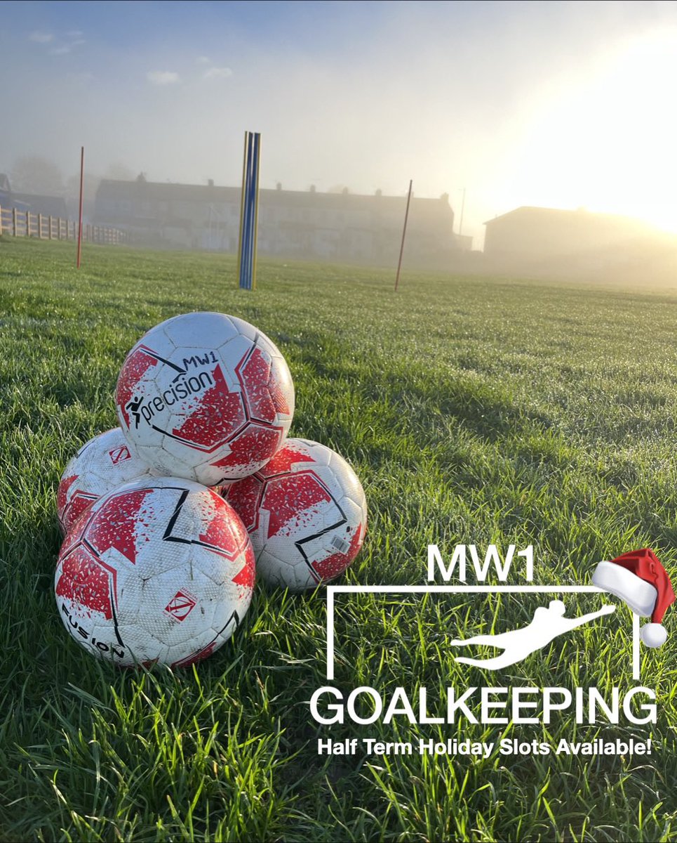 MW1Goalkeeping's tweet photo. 🎄ITS CHRISTMASSSSSS🎄

With Christmas half term fast approaching there is sessions available all the way through the holidays. 

To book a session get in touch for further details. https://t.co/7vWdenHBAQ