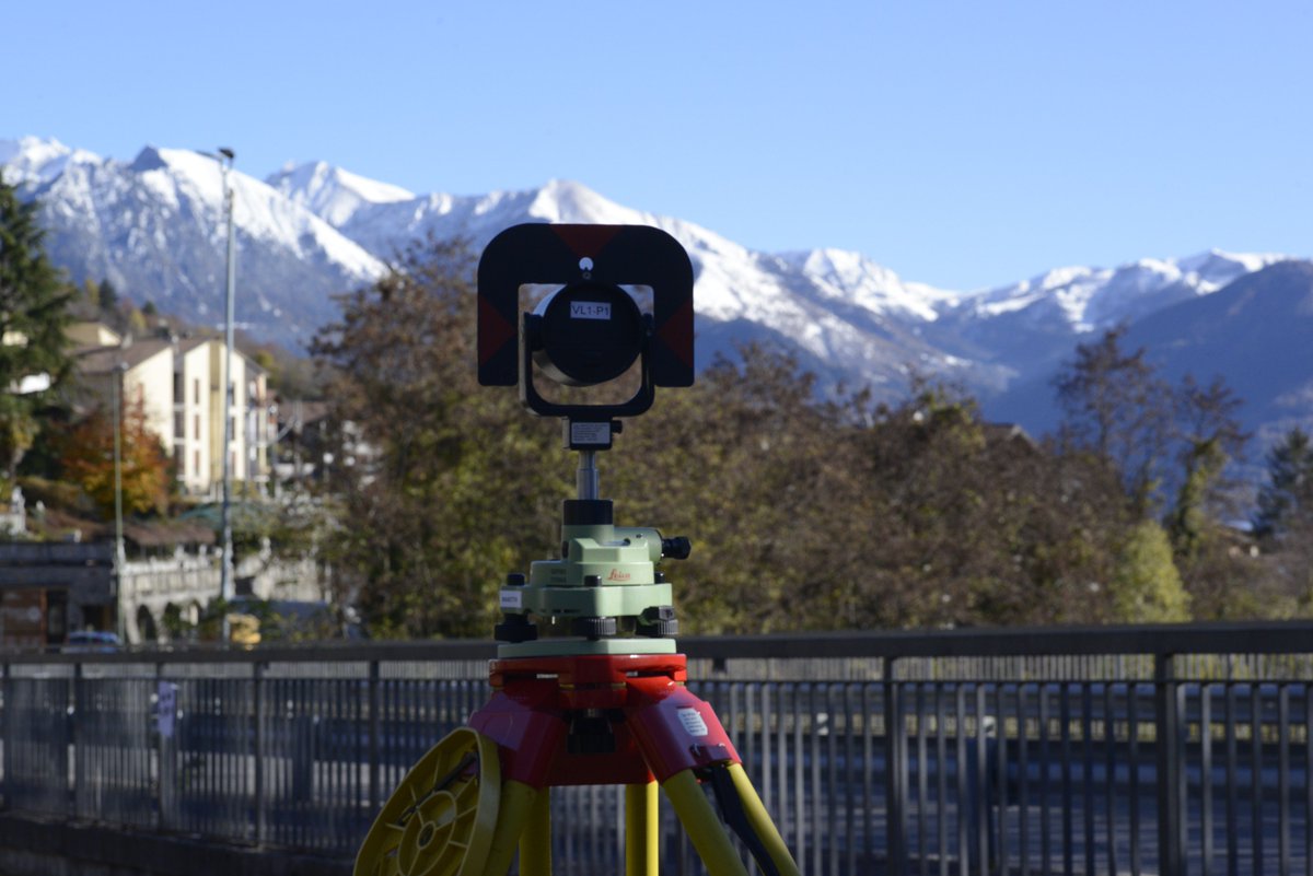 LabMGF's tweet photo. Last week we were involved in the activities of #bridgeinspection in the area of Provincia di Brescia. Through an integrated approach adopting traditional topographic techniques, #terrestriallaserscanning and #dronephotogrammetry the team conducted 2 bridge inspections 🌁
🧵1/n https://t.co/oKApVC9A0O