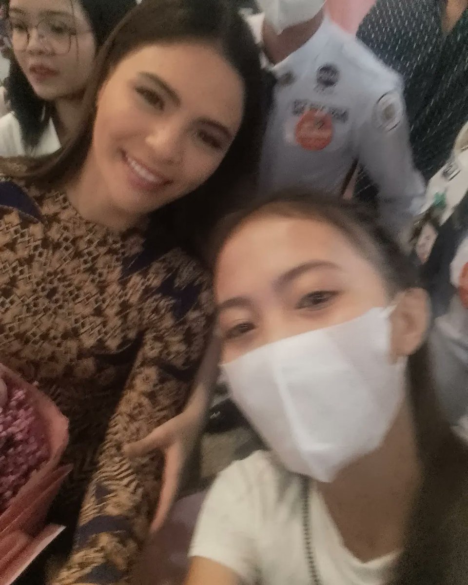 clrsspadilla27's tweet photo. @LoviPoe Iloveyou so much queen I'm so happy na Makita keta in-person finally nakayap den keta iloveyou so much talaga ❤️😭 

I will never forget the date 12:04:22
We first met you ❤️ the best ka mylove ❤️ babygirl ❤️

@LoviPoe https://t.co/v5Gj9nT602