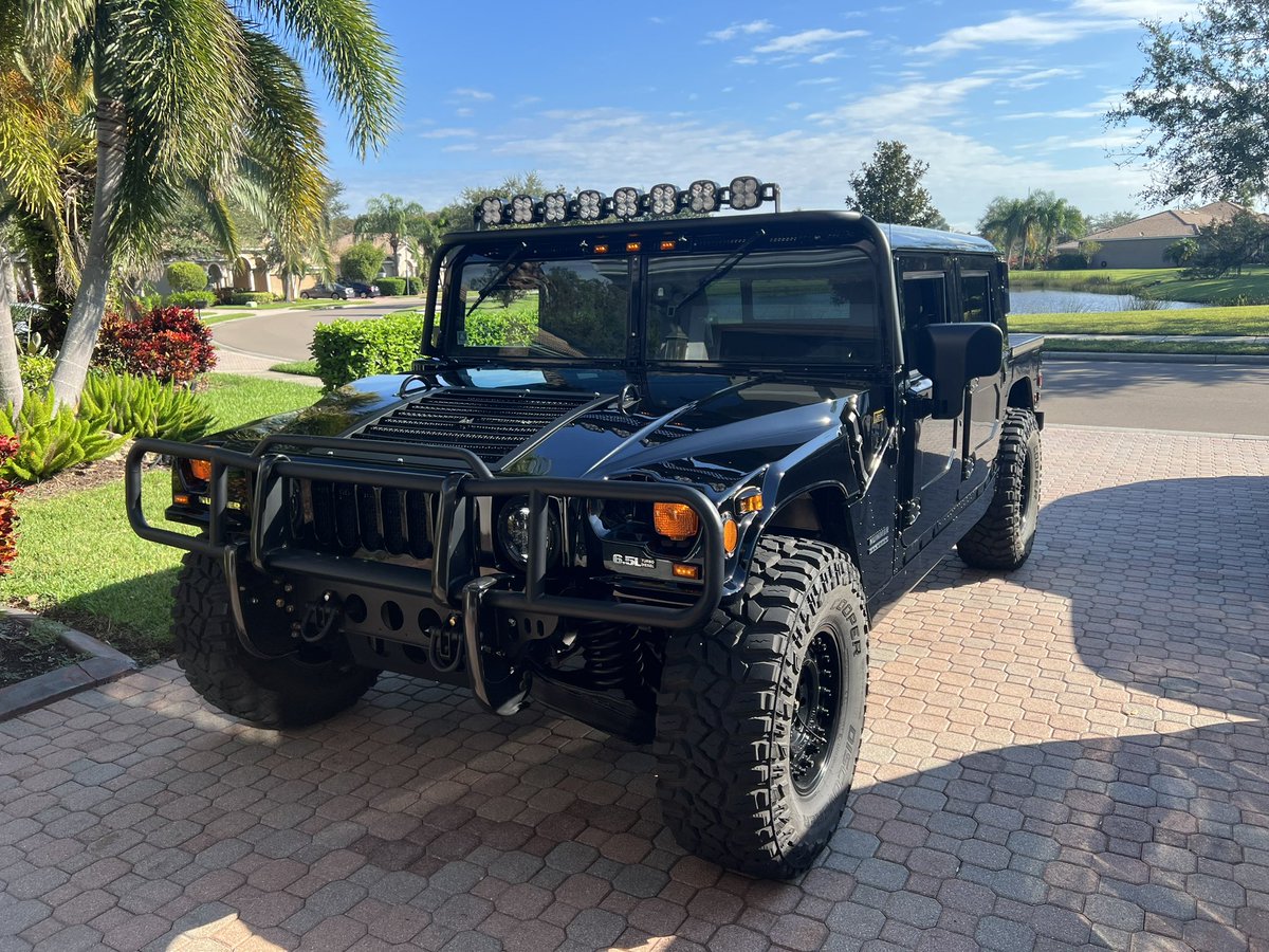 cigarswede's tweet photo. First set of lights on. Went with the XL Linkable Big thanks for the guys @BajaDesigns 

#h1 #hummer https://t.co/vTWSDm0uZu