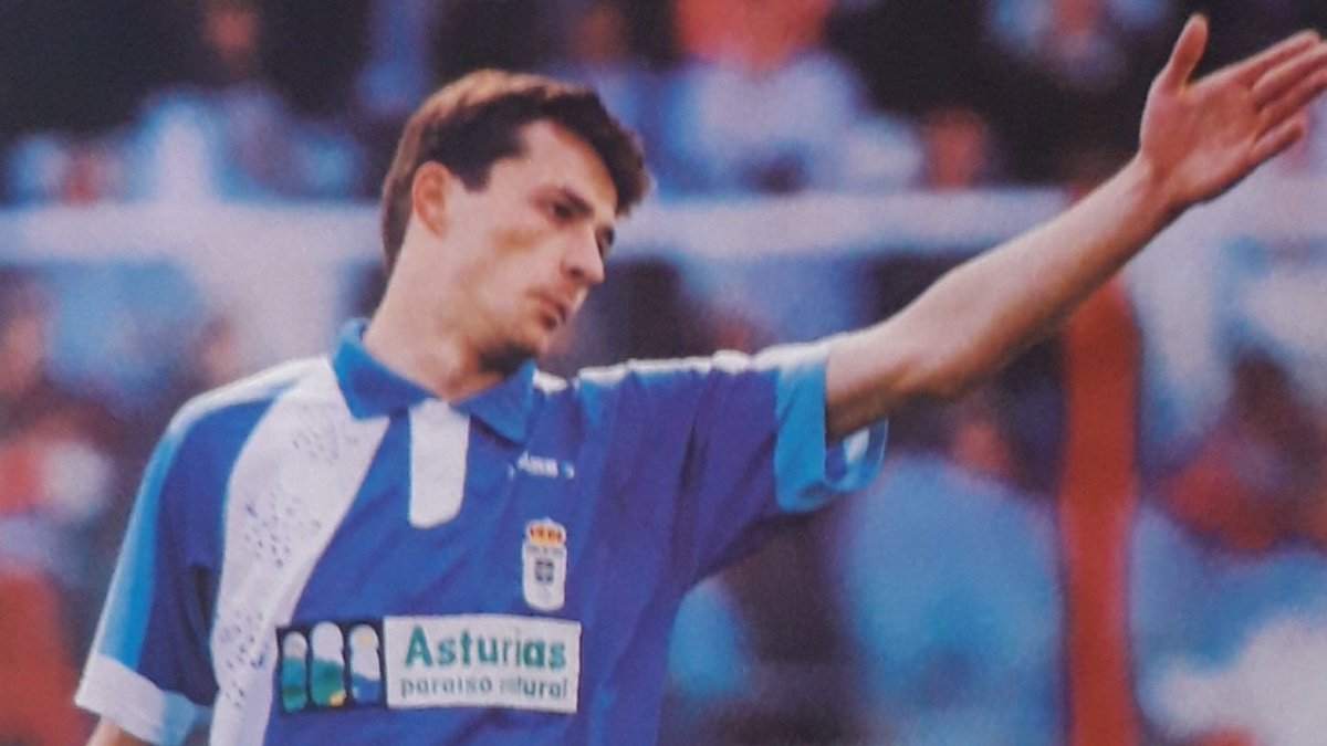 🟦 Escoge a tu extranjero preferido del Real Oviedo, de entre los que hayan jugado en el club azul en los años 90.

🇭🇷 Jankovic
🇭🇷 Prosinecki
🇵🇾 Hicks
🇭🇷 Gracan
🇭🇷 Jerkan
🇷🇴 Lacatus
🇷🇸 Jokanovic
🇸🇰 Dubovsky
🇷🇺 Onopko
🇵🇹 Paulo Bento
🇵🇹 Abel Xavier
🇵🇦 Dely Valdés
🇦🇷 Pompei
⁉️ Otro