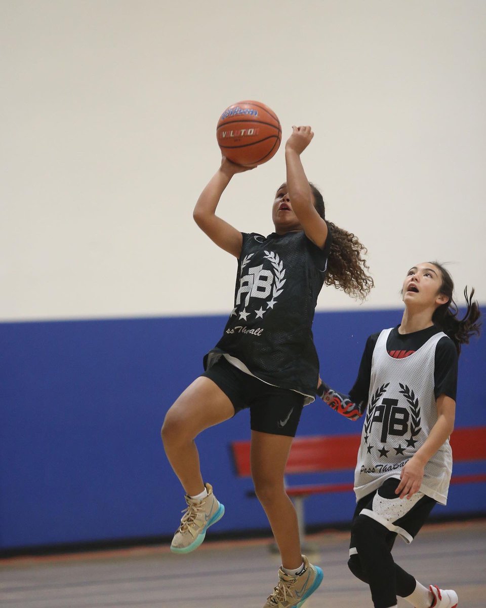 AlexaKBibb's tweet photo. Thanks to @passthaball for the great event, photos, love and support! It’s great learning from so many great coaches!! https://t.co/kd3lWg0Cc7