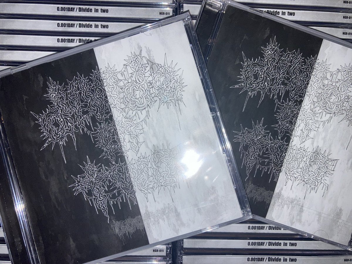 KY0_03's tweet image. 音源届きました🔥

いろんな人に聴いてほしいし
いろんな人にジャケを見てほしい

@BuZZtoppo さんの絵は
最高なんだから✨

リンクで購入もできるので
チェケラ😈🍻