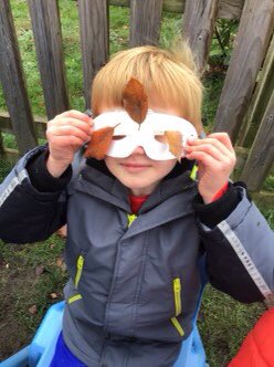 To co-inside with our Superhero Day Rob showed us how to create superhero nature masks! Look at our creations…🦸🦸‍♀️🍂