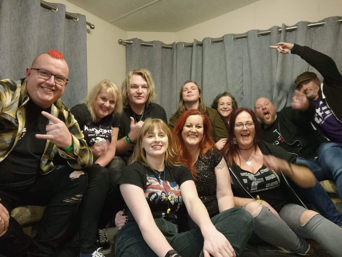 Bee 🐝 Edwards (@theredqueen_bee) on Twitter photo And home.technically at work but ya know, in right county..
Fantastic w'end, great to see so many friends, catch with them+ make new ones!! Thanks to <a href="/PlanetRockRadio/">Planet Rock</a> Rockstock+ <a href="/Jon_1066/">Jon Norman</a> for great fest <a href="/was_it_10538/">⚡Rebecca⚡</a> <a href="/debbie_doodaa_/">debbie doodaa</a> <a href="/premierpastries/">Premier Pastries</a> @wearetwister <a href="/anchorlane/">Anchor Lane</a> And home.technically at work but ya know, in right county..
Fantastic w'end, great to see so many friends, catch with them+ make new ones!! Thanks to <a href="/PlanetRockRadio/">Planet Rock</a> Rockstock+ <a href="/Jon_1066/">Jon Norman</a> for great fest <a href="/was_it_10538/">⚡Rebecca⚡</a> <a href="/debbie_doodaa_/">debbie doodaa</a> <a href="/premierpastries/">Premier Pastries</a> @wearetwister <a href="/anchorlane/">Anchor Lane</a>