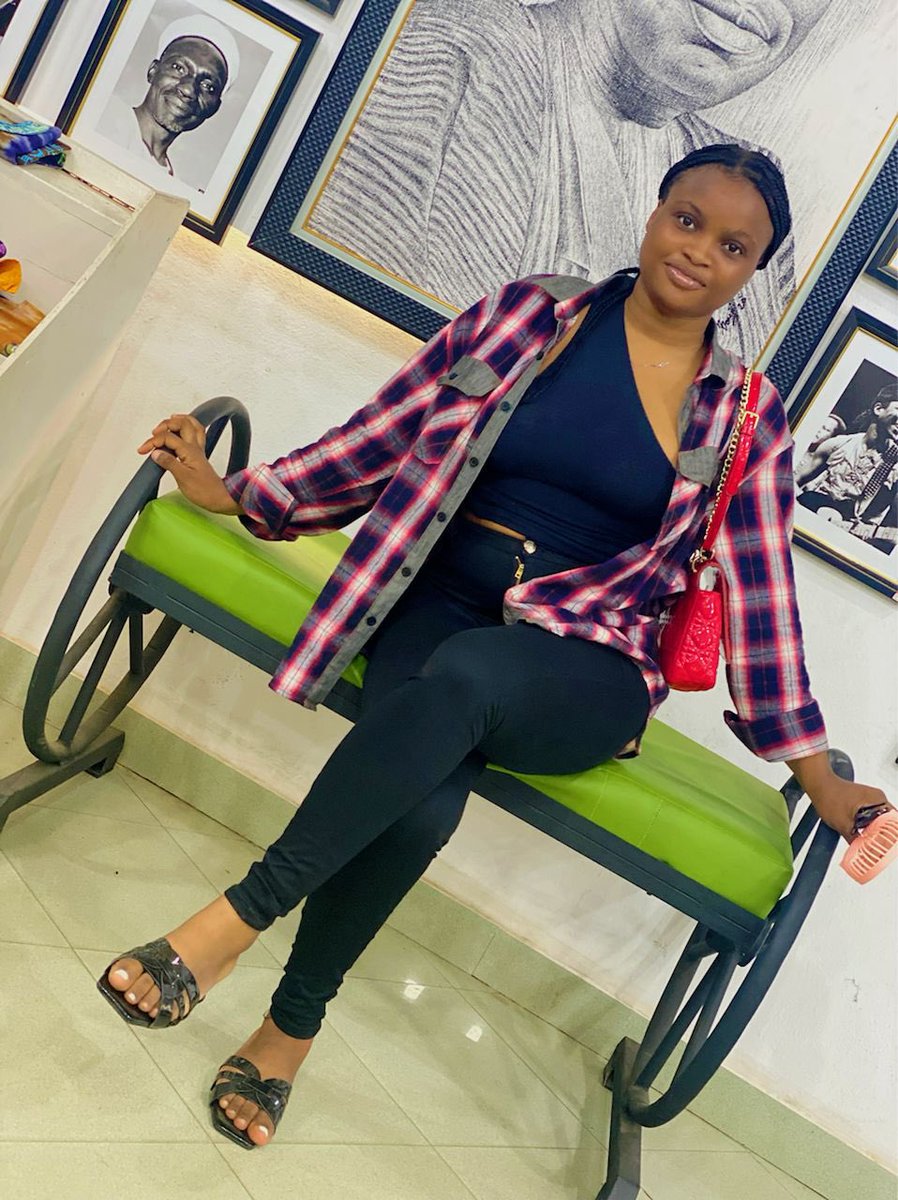 Just_Iswat's tweet photo. POPOOLA AYOMIDE,A 500LEVEL NURSING STUDENT OF OSUN STATE UNIVERSITY OSOGBO IS MISSING.IF FOUND OR YOU HAVE INFORMATION ABOUT HER  KINDLY REACH OUT TO THE NIGERIA POLICE OR call 08144033481. Please retweet 🙏🏾 https://t.co/Tl8Z0rfeyQ