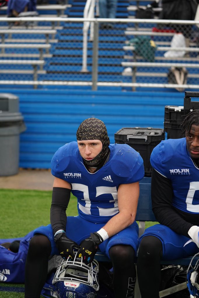 SENIOR SEASON!
hudl.com/v/2JyaZr
Through 13 Games:
57 Assisted Tackles
51 Solo Tackles
(8.15 tackles per game)
4 Tackles For Loss
2 Pass Breakups
1 Forced Fumble
1 Fumble Recovery 
<a href="/CoachMo2022/">Coach Mo</a> <a href="/COACHZOO88/">K.J. Williams</a> @CoachCalaisNC <a href="/JoHampto/">Jordan Hampton</a> <a href="/NolanCatholicFB/">Nolan Catholic Viking Football 🏈</a> <a href="/RecruitNolan_HQ/">RecruitNolan_HQ</a>