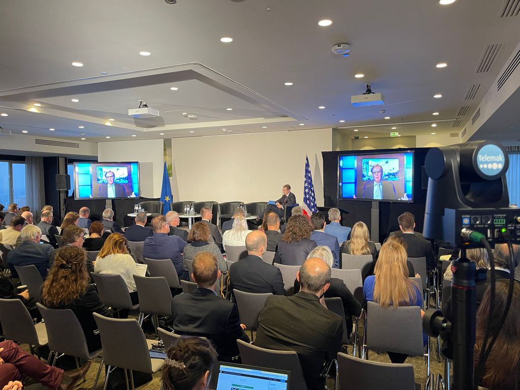 telemak_stream's tweet photo. @telemak_stream is at @TheHotelBXL for the @ForumForAg Transatlantic. Video recording, audio work and live speaker from @USDA in Washington DC.

#forumforag #USDA #telemak #event #conference  #thehotel #brussels https://t.co/TAD4D6TA9C