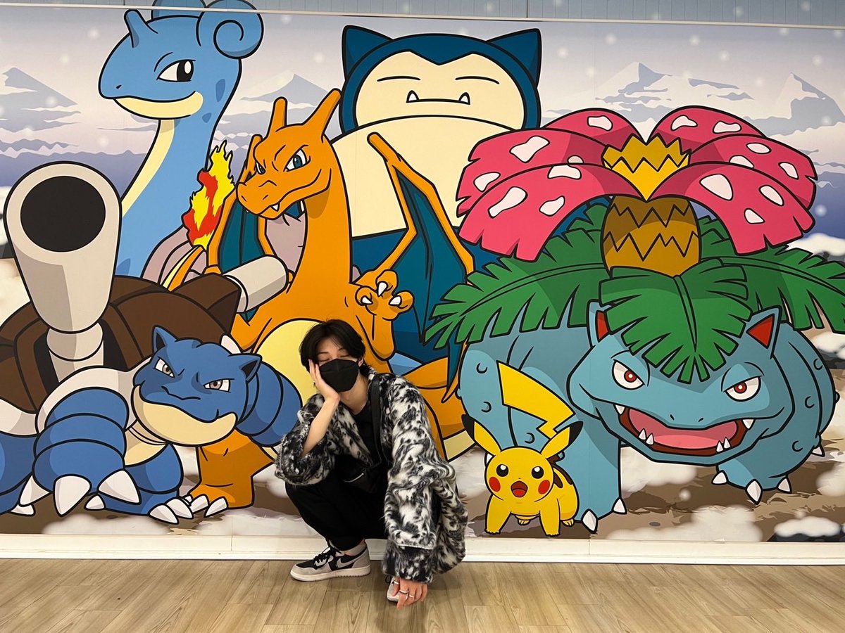 chnlixcasita's tweet photo. chanlix los mejores amantes de pokemon, quiero creer que fueron juntos 🤍 https://t.co/ADLjIUxMgN