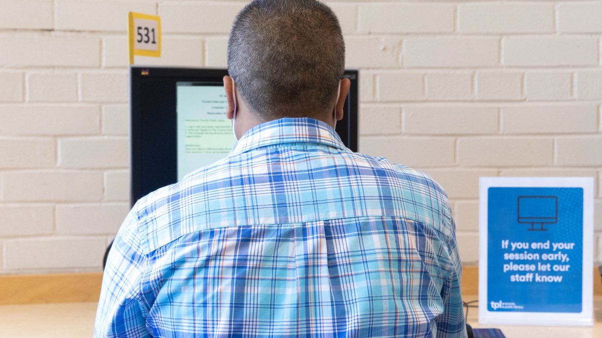 You only need one hour to start learning to code! 

Join us for an #HourOfCode this week with programs for all ages — from fun with robotics to building your first coding project: ow.ly/I7zj50LTvbW