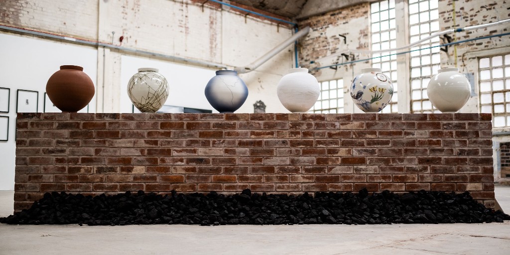#WorkOfTheWeek is 'Deep Map of The Potteries' by Award 2019 exhibitor Adam Buick. 

The six jars represent the six towns of Stoke and include shards of willow ware, local Etruria marl, oral histories, historical glaze research, Spode bone china and coal.  

📷 Jenny Harper