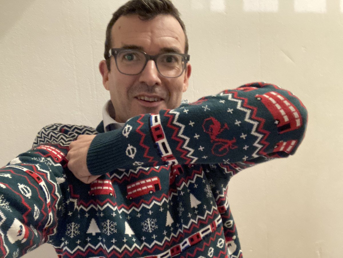 Massive thanks to the brilliant team at The London Transport Museum for including Santander Cycle’s on this year’s @tfl Christmas Jumper.🎅🎄🌲🤶🧑‍🎄🚲🚲🚲🚲 They are selling like hot cakes. ltmuseumshop.co.uk/christmas-gift… @ltmuseum