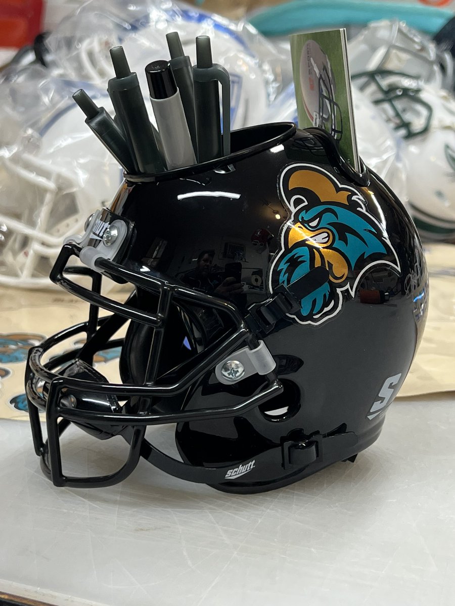 97_sports's tweet photo. Sending @JillKingston4 an early Christmas present for her desk today! #deskcaddy @CoastalFB_EQ @CoastalFootball https://t.co/ILq3C26iTS