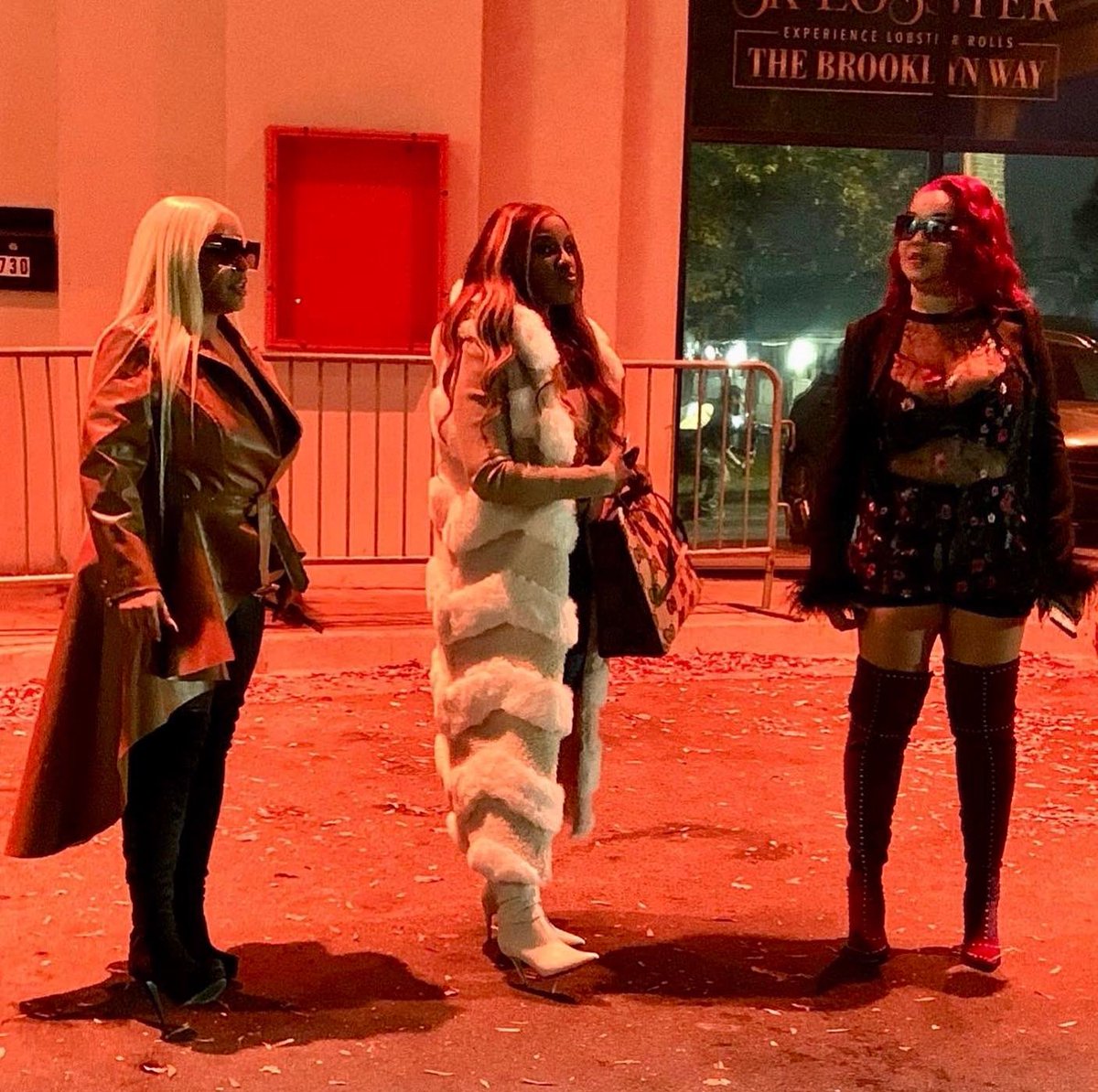 Maddycouga's tweet photo. Music video shoot
The group COUGA 
“Ghosted”
Directed by @CARLASAUNDERS https://t.co/aTFxemownt