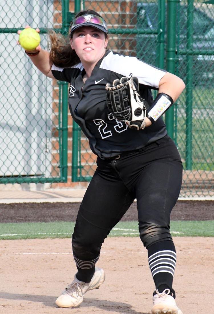 Come see Sophia Propps sign to play softball and attend Oakland University in the Fall of 2023.  So very happy for you <a href="/ProppsSophia/">Sophia Propps 2023</a> 

Today at 2:30 pm in the Multi-Purpose Room.#BeEast <a href="/BeEast_Cougars/">South Lyon East Athletic Department</a>