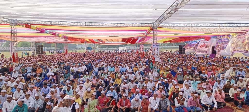 GomastaArchana's tweet photo. **भय बिनु होइ न प्रीति** इन पंक्तियों को चरितार्थ करना होगा lप्रत्येक एनपीएस से पीड़ित कर्मचारी को।
#wewantOPS
#voteforops
@narendramodi
@nsitharaman
@ANI
@ravishndtv
@Aamitabh2
@AmrikFanpsr
@IndianIref
@FrontNps
@dksingore 
@vijaykbandhu https://t.co/0TOsD8CHmK