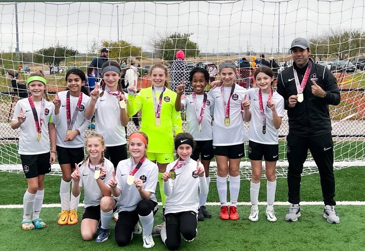 HTXSoccer's tweet photo. Beaumont had 4 Champions &amp; a finalist at the @lonestarsc Bat City tournament this weekend! ⚽️🧡

Dash Beaumont 14 YA 🥇 
Dash Beaumont 12 Orange 🥇 
Dash Beaumont 11 Orange 🥇 
Dynamo Beaumont 11 Orange 🥇 
Dynamo Beaumont 08 Orange 🥈 

#dynamodashyouth #ddybmnt #ddycomp #ddyya https://t.co/wTKHbqy5GS