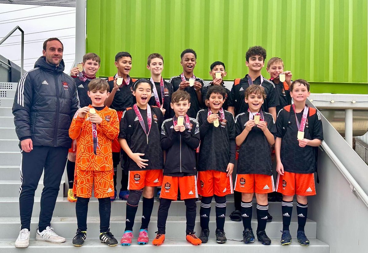 HTXSoccer's tweet photo. Beaumont had 4 Champions &amp; a finalist at the @lonestarsc Bat City tournament this weekend! ⚽️🧡

Dash Beaumont 14 YA 🥇 
Dash Beaumont 12 Orange 🥇 
Dash Beaumont 11 Orange 🥇 
Dynamo Beaumont 11 Orange 🥇 
Dynamo Beaumont 08 Orange 🥈 

#dynamodashyouth #ddybmnt #ddycomp #ddyya https://t.co/wTKHbqy5GS