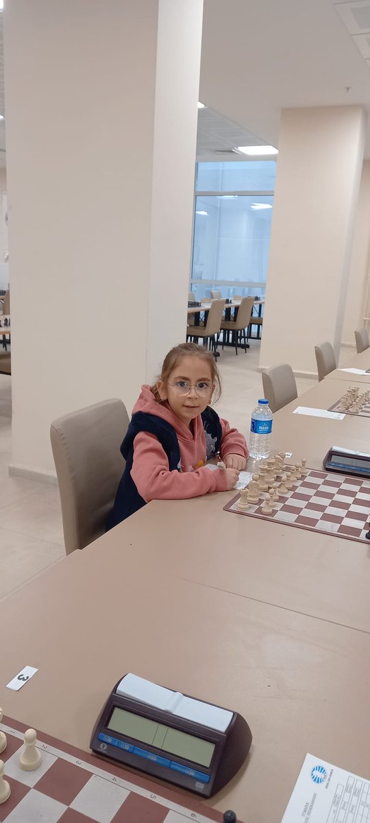 herenster's tweet photo. Bir başarıda Aylin kızımdan. Denizli il birinciligi  minikler turnuvasında Öğrencim Aylin Ün 5 te 3 yaparak zorlu rakiplerinin arasında başarısını  tescilledi.  Tebrik ederim kızım. 😊 @kalekemalaraci @totak2066 @Huseyintekin200 @DenizlideO @AysegulGuzel11 @un_mumtaz https://t.co/iwuSSzgSa5