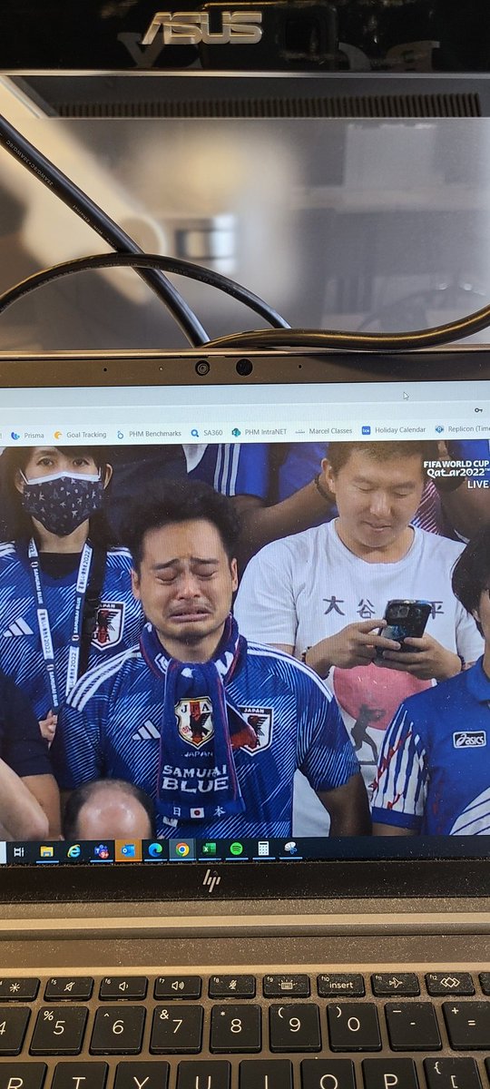 YuehHo's tweet photo. The Anime crying montage has begun but irl #JPNCRO https://t.co/Ypc0Wywl2F