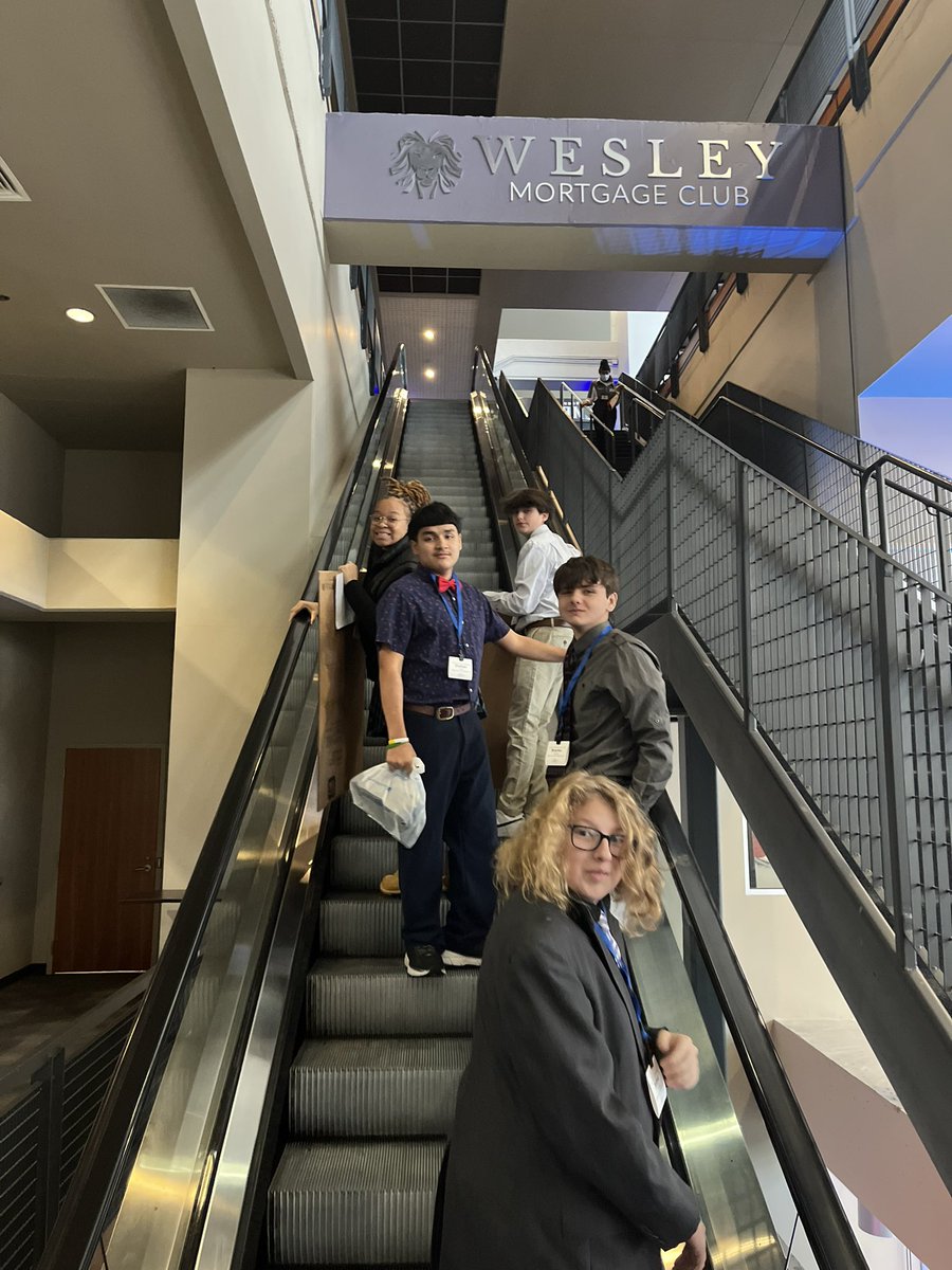 RFMS_STEM's tweet photo. At the CS Momentum conference with some amazing student professionals!  So proud our school brought two state Finalist projects! @RockyForkMS #boltup https://t.co/R9hLhp3Nk1