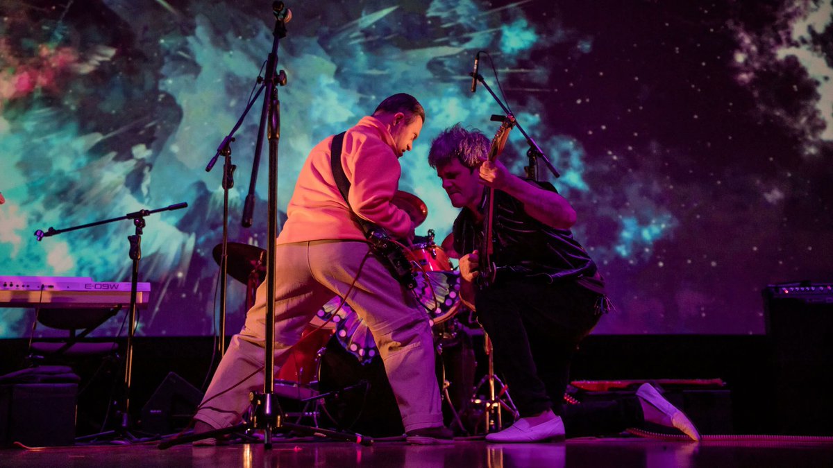 buff.ly/3UGEnUY 

THIS! #Art is breaking down barriers for people with #disabilities!

"His story shows how art can help someone overcome social barriers, and what can happen with an effort to elevate a person's talents rather than focusing on their limitations."