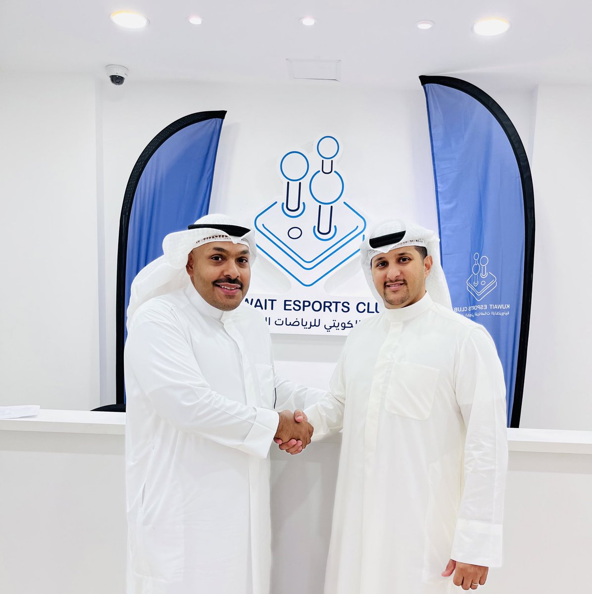 ″ولسوف يعطيك ربك فترضى″
الحمدلله على ما أنعم به وتفضل
بتوفيق من الله تم تعييني كمدير للرياضة الإلكترونية في النادي الكويتية للرياضات الإلكترونية.

أسأل الله أن يوفقني لخدمة بلدي الكويت وشكراً لكل من وقف بجانبي طول هذه السنين.