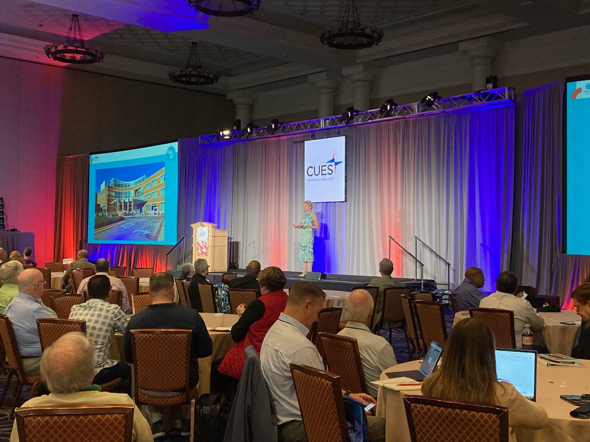 TheRealCUES's tweet photo. People with authentic grit awe and inspire with their actions. They choose to do hard things, and that changes the culture around them. @CarolineMCoach inspired us at the #CUESDC opening session with an insightful presentation on positive psychology. #CreditUnions #LearnWithCUES https://t.co/yUnS4FHVkB
