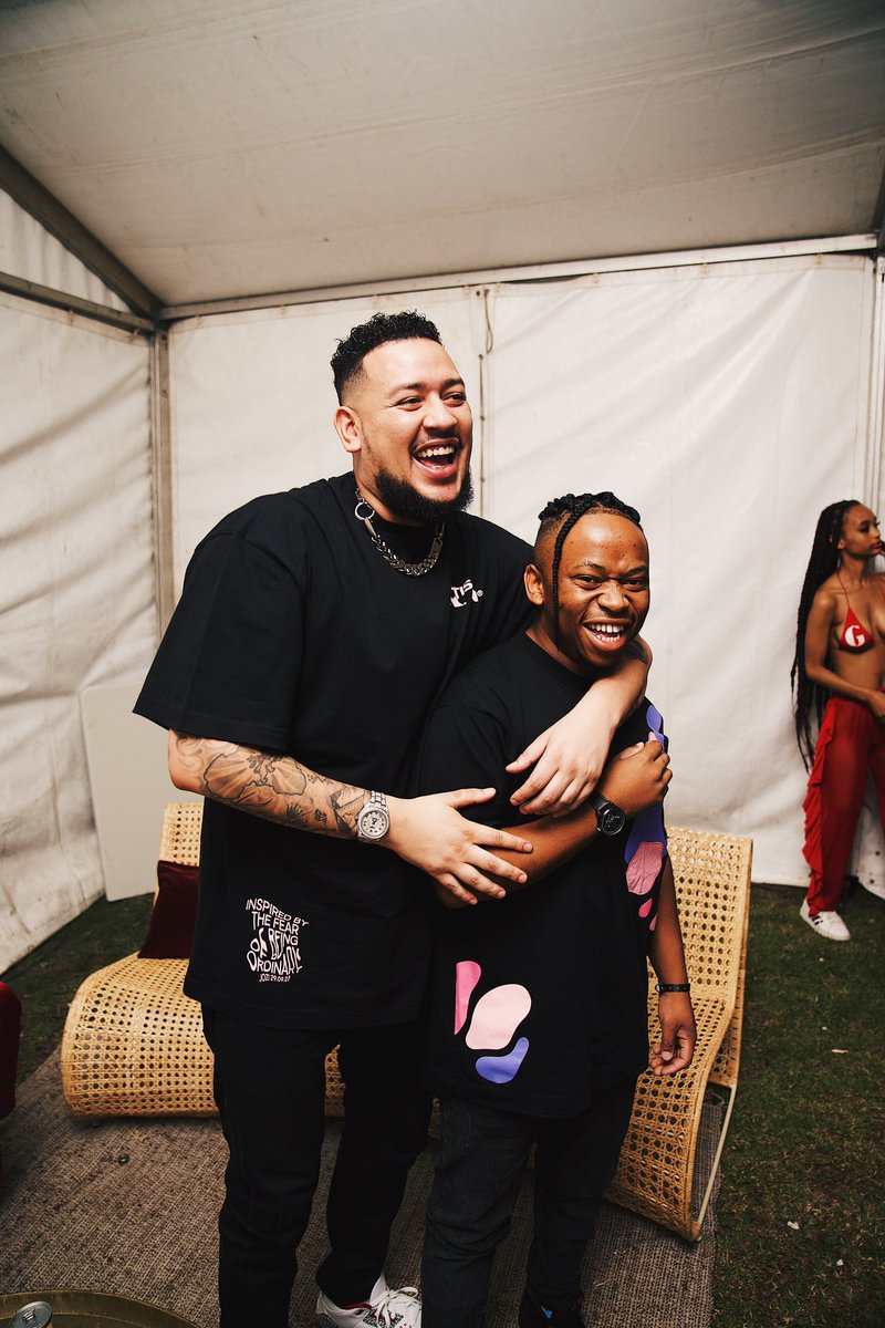 akaworldwide's tweet image. 