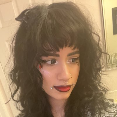 pimpinputa's tweet photo. #NewProfilePic https://t.co/0p38vU7cJe