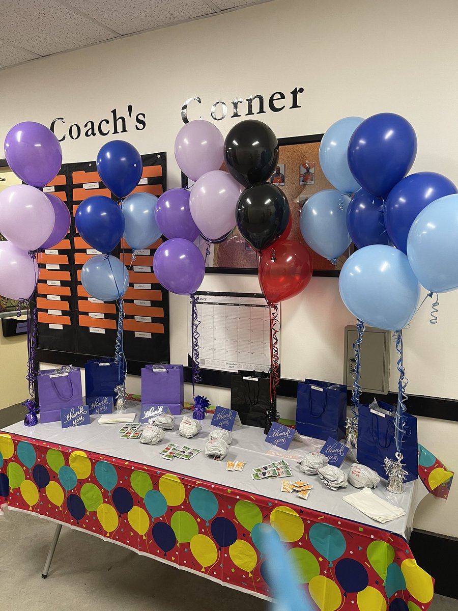 Let’s CELEBRATE!!! Kicked off with warm breakfast! Receiving Appreciation week! Thank you Laverne, Laura, David, Cynthia,Neo and Joe for all that you do!! @Aaron_C_Gomez <a href="/Charlot64309144/">Charlotte French</a> <a href="/Homedepot_6806/">Home Depot 6806</a> <a href="/MejutoAllen/">Allen Mejuto</a> <a href="/NathanLeGrand10/">Nathan LeGrand</a>