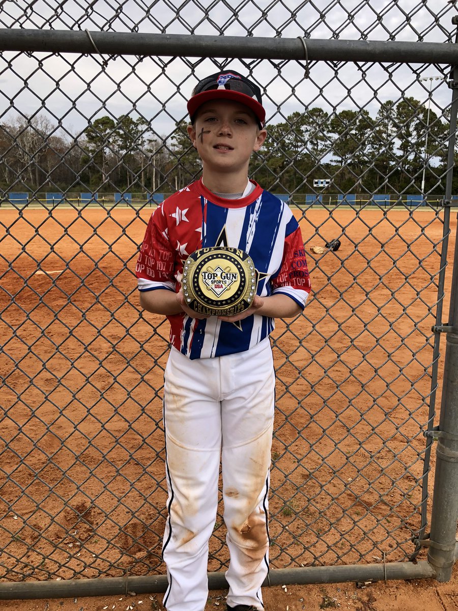 BallCoachDad919's tweet photo. C35 Wayne County Stern- 12u represented at the Top 100 Combine. Jonathan won the championship, Sammy got a dinger and a ton of memories made. @EasternC35 @C35Baseball @C35_Complex https://t.co/dscskGULRY